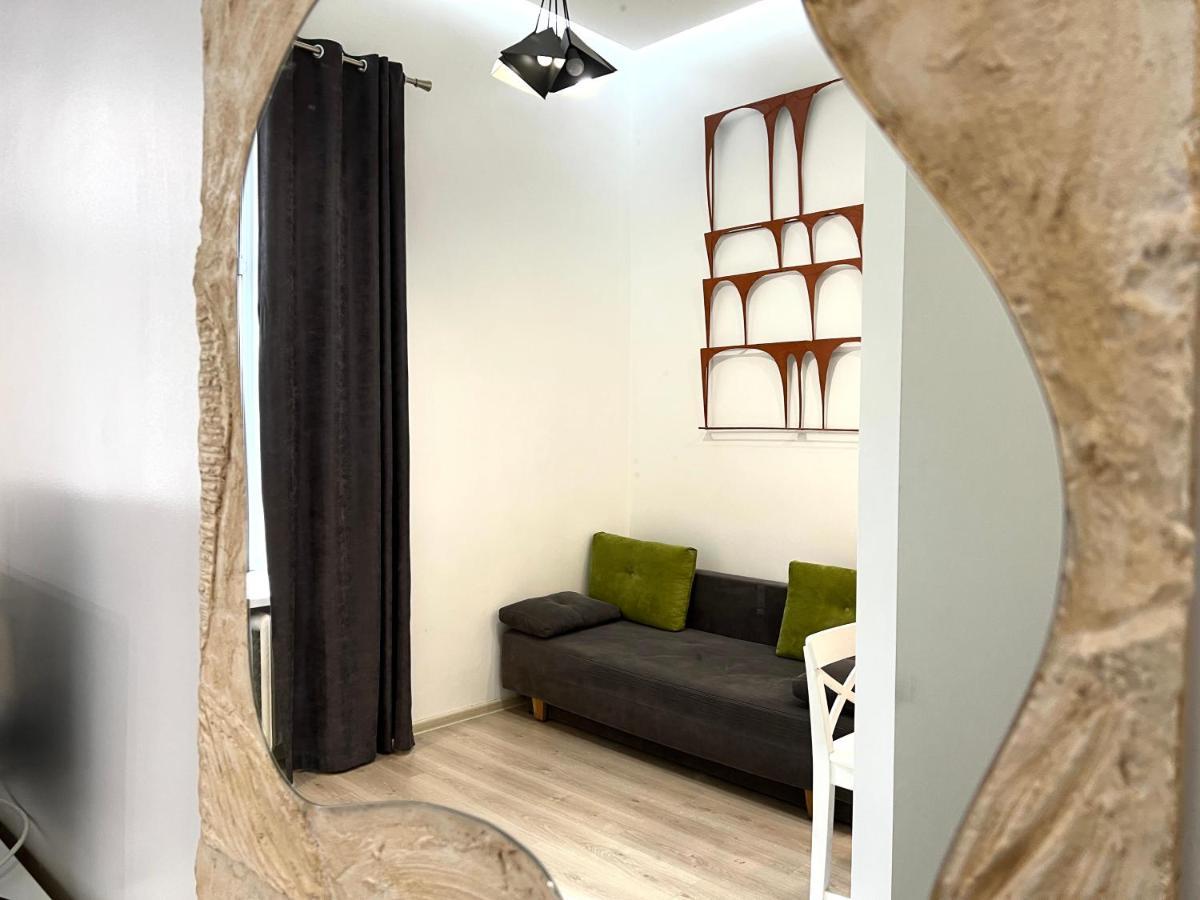 Kyiv White Apartment Buitenkant foto
